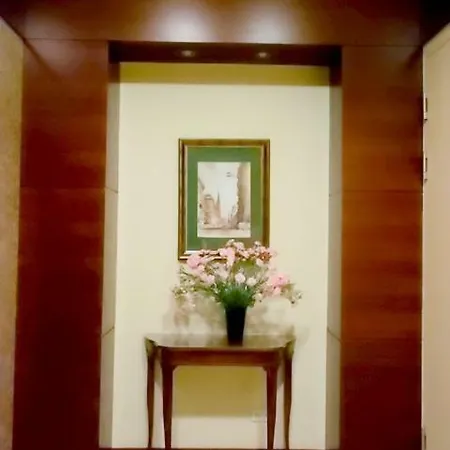 The House Of Christina - Bagno Street *